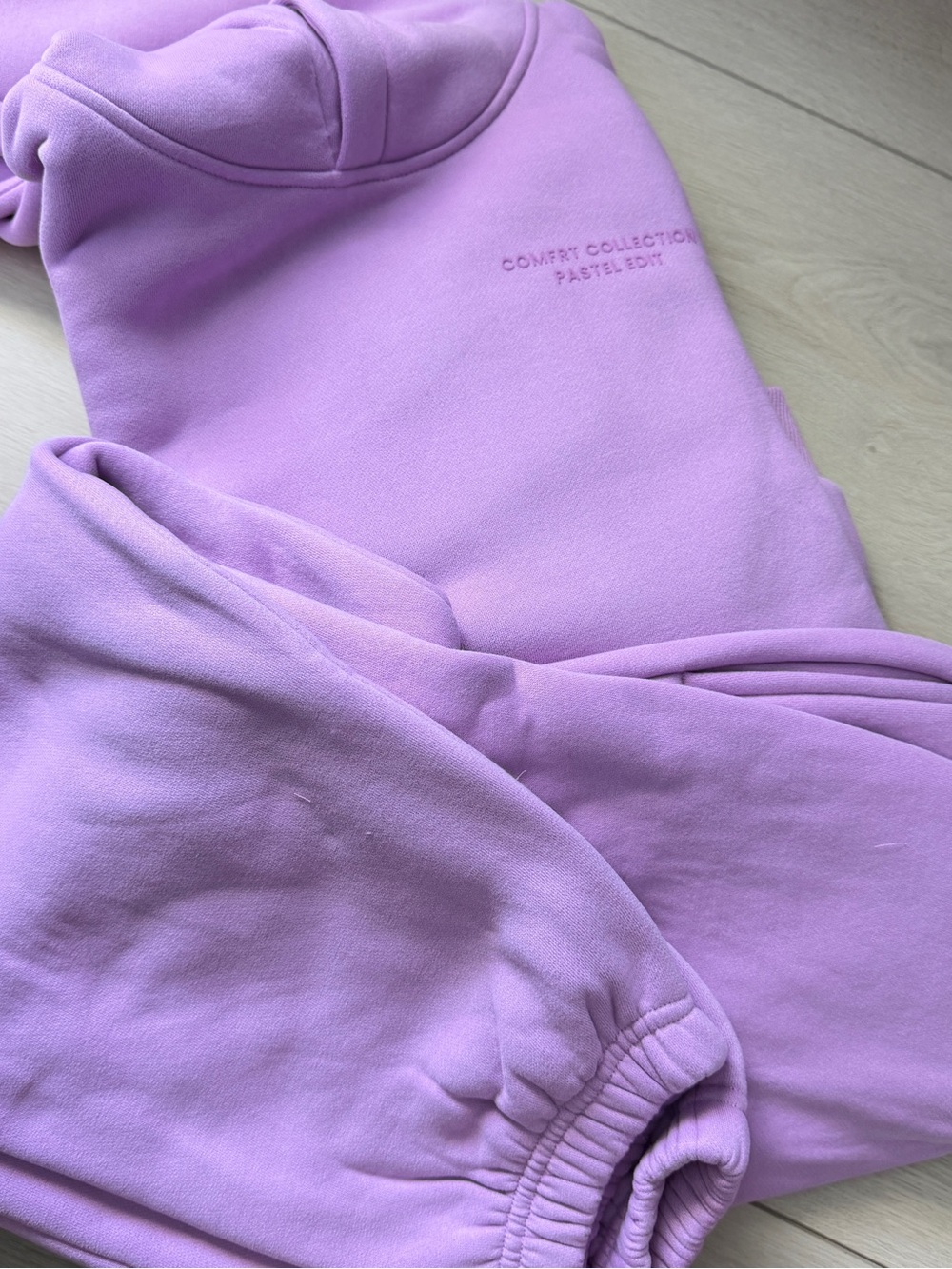 Brand New Comfrt Kids' Lilac Sweat Set. Size L.